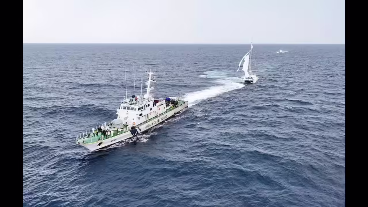The current image has no alternative text. The file name is: indian-coast-guard-rescues-two-foreign-nationals-stranded-near-nicobar-islands-3