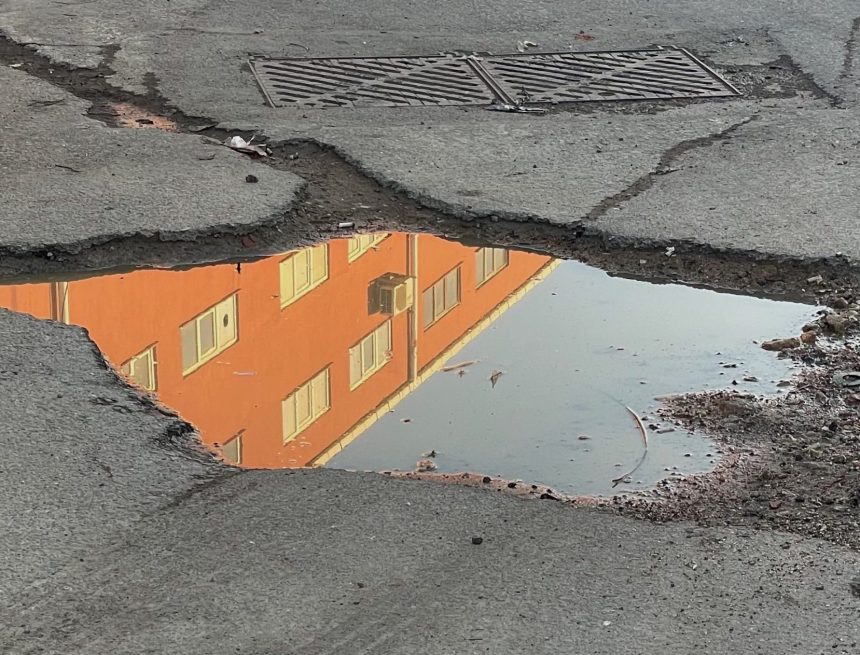 Dangerous Pothole on Curchorem-Sanguem Road Raises Safety Concerns